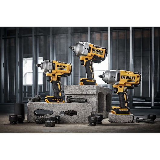 Chave de Impacto 18V XR 1/2" 1.626Nm + 2x5.0Ah Dewalt (DCF961H2T-QW)