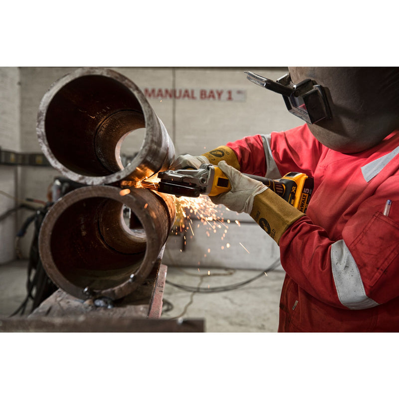 Dewalt (DCG405FN-XJ) 18V XR Brushless 125mm Flat Head Angle Grinder (tool only)