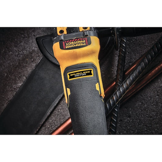 Amoladora angular sin escobillas XR® de 18 V y 125 mm de Dewalt (DCG409NT-XJ) con FLEXVOLT® ADVANTAGE (solo herramienta)
