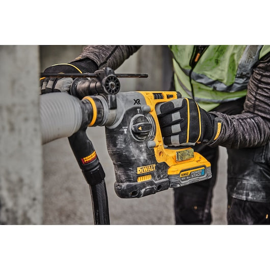 Furadeira de impacto Dewalt (DCH273H2T-QW) 18V XR® sem escova, 24 mm, SDS-plus® - 2 baterias POWERSTACK de 5 Ah