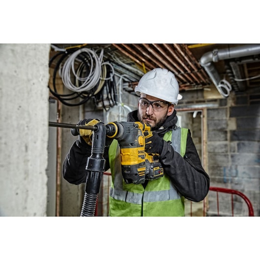 Furadeira de impacto Dewalt (DCH323T2-QW) 54V XR FLEXVOLT 28mm SDS-Plus - 2 x 6Ah