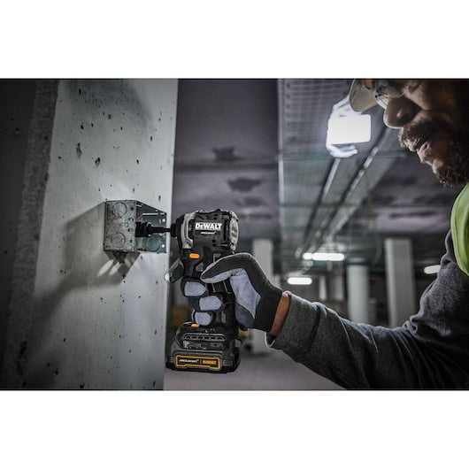 Dewalt (DCK200ME2GT-QW) McLaren/DeWalt Edición Limitada - Kit doble sin escobillas XR de 18 V con 2 baterías GFN PowerStack de 1,7 Ah