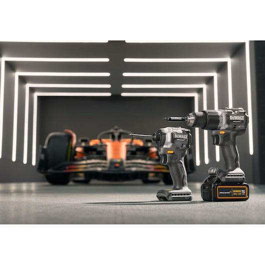 Kit combinado de 2 ferramentas sem escovas Dewalt (DCK200MP2T-QW) McLaren F1 Team 18V XR - 2 baterias de 5Ah