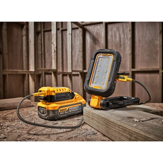 Luminária de mesa LED recarregável USB-C Dewalt (DCL182-XJ)