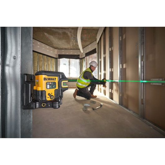 Kit de base a laser USB verde de 5 pontos e linhas cruzadas Dewalt (DCLE14251GB-XJ)