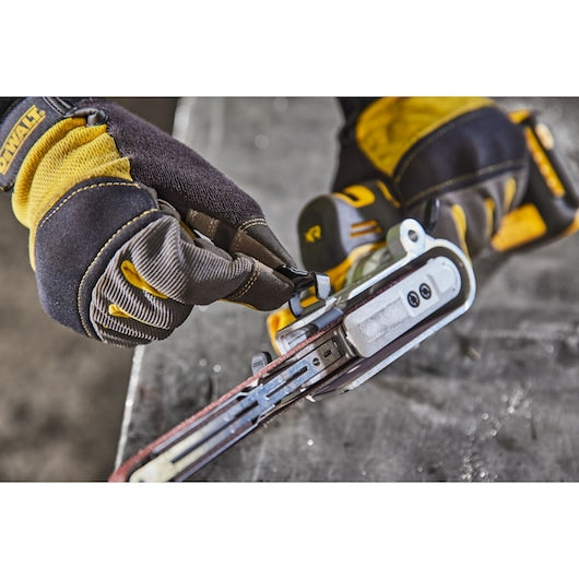 Lixadeira de fita sem escova Dewalt (DCM200E2T-QW) 18V XR® - 2 x POWERSTACK 1,7Ah