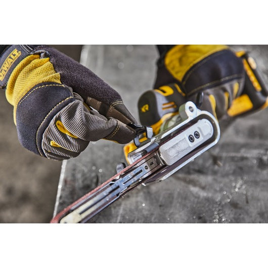 Lima de cinta sem escova Dewalt (DCM200N-XJ) 18V XR® - Somente a ferramenta