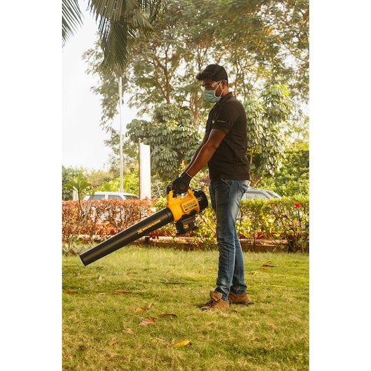 Dewalt (DCM562P1-QW) 18V XR® Brushless Blower - 1 x 5Ah