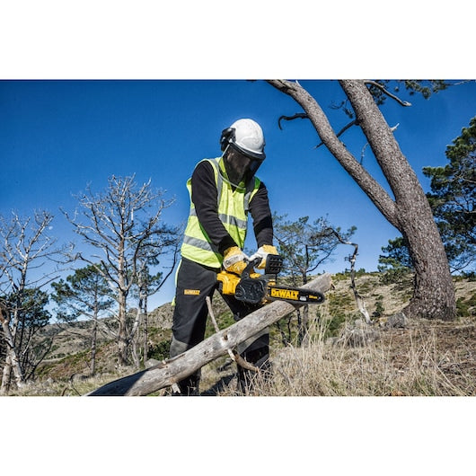 Motosserra compacta Dewalt (DCM565N-XJ) 18V XR® sem escovas de 30 cm - Somente a ferramenta
