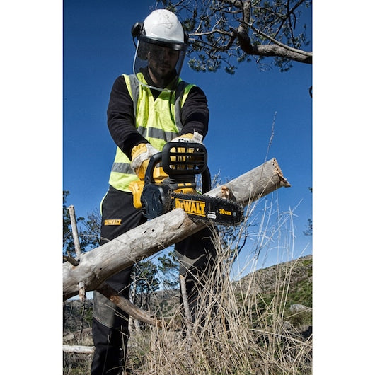 Motosserra compacta sem escova Dewalt (DCM565P1-QW) 18V XR® de 30 cm - 1 x 5 Ah