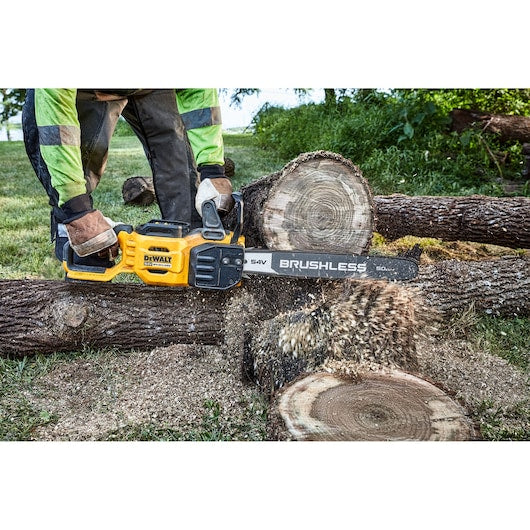 Motosserra de alta potência Dewalt (DCMCS575X1-QW) 54V XR FLEXVOLT® de 50 cm - 1 x 9 Ah