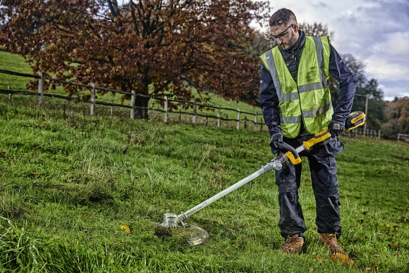 Aparador de relva Dewalt (DCMST561P1-QW) 18V XR sem escovas com eixo rebatível - 1 x 5Ah