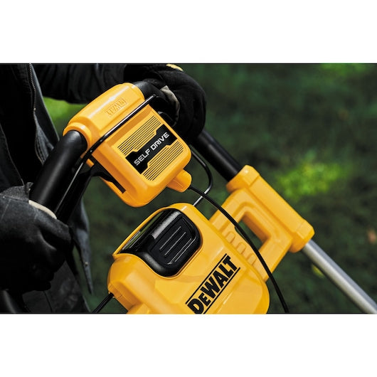 Cortador de grama autopropelido Dewalt (DCMWSP564N-XJ) 2 x 18V XR - Unidade sem bateria