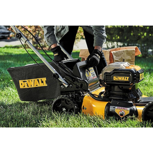 Cortador de grama autopropelido Dewalt (DCMWSP564N-XJ) 2 x 18V XR - Unidade sem bateria