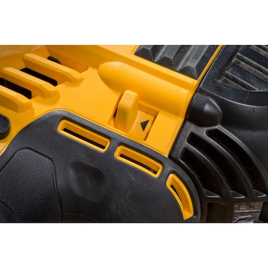 Pregador pneumático Dewalt (DCN693N-XJ) 18V XR sem escovas para conectores metálicos - Unidade sem bateria