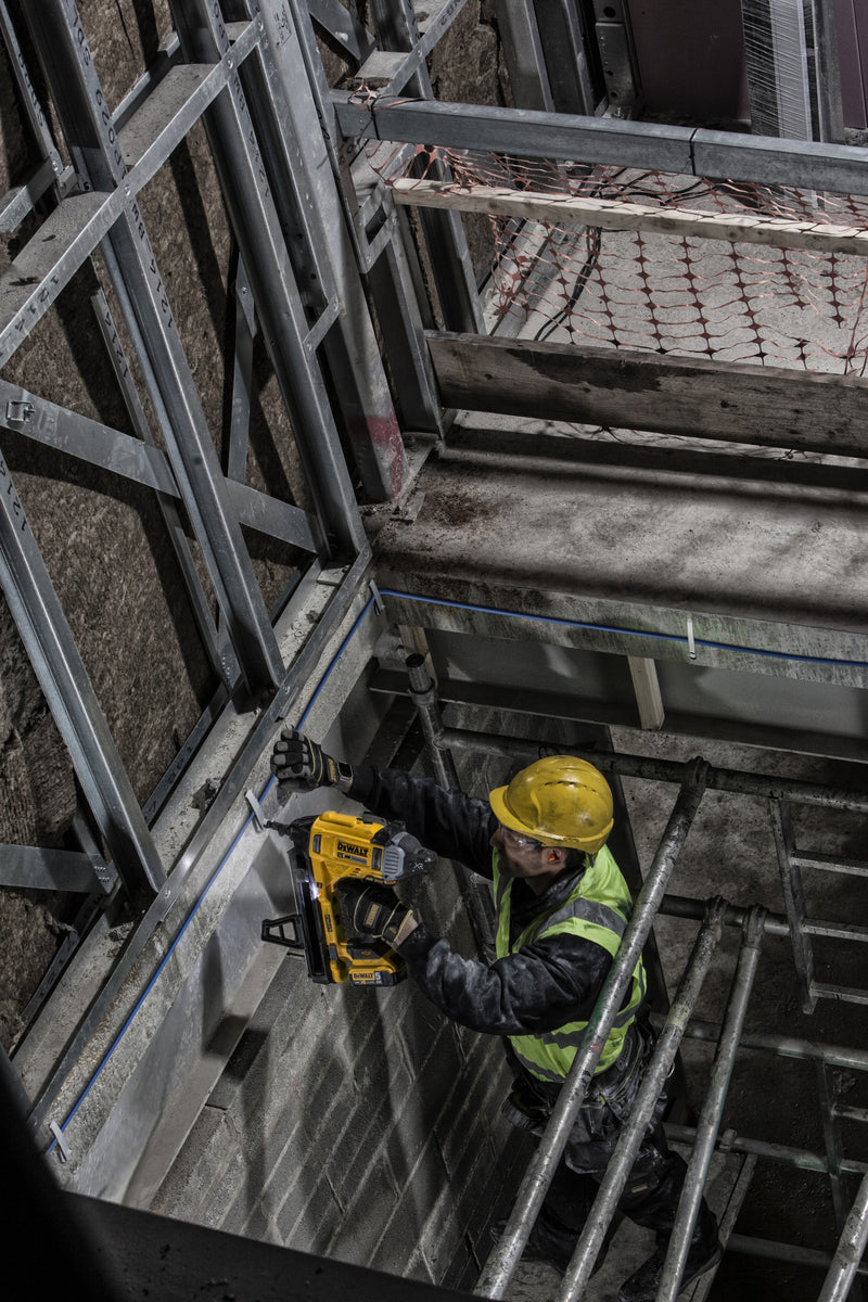 Pregador pneumático para betão Dewalt (DCN890P2-QW) 18V XR sem escovas - 2 baterias de 5Ah