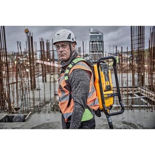 Vibrador de mochila Dewalt (DCPS310N-XJ) POWERSHIFT