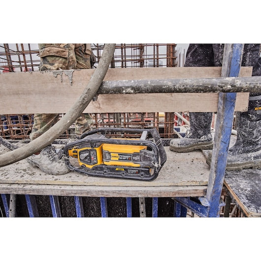 Vibrador de Cimento Powerpack Dewalt POWERSHIFT (DCPS320N-XJ)