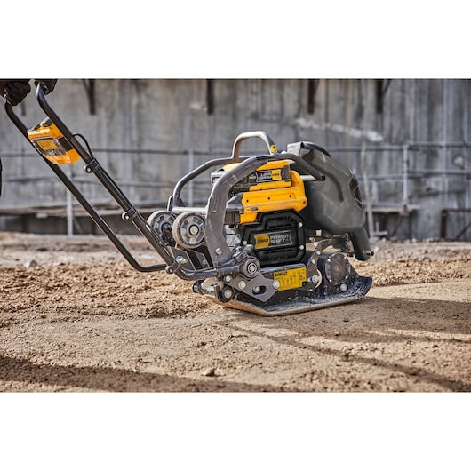 Compactador de placa Dewalt (DCPS7154N-XJ) POWERSHIFT