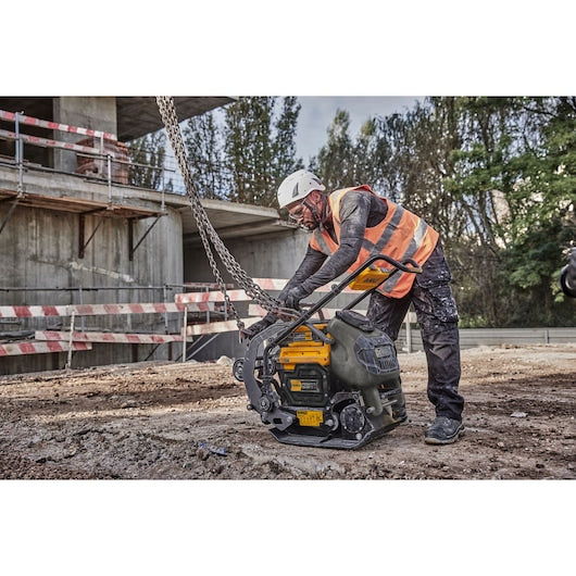 Compactador de placa Dewalt (DCPS7154N-XJ) POWERSHIFT