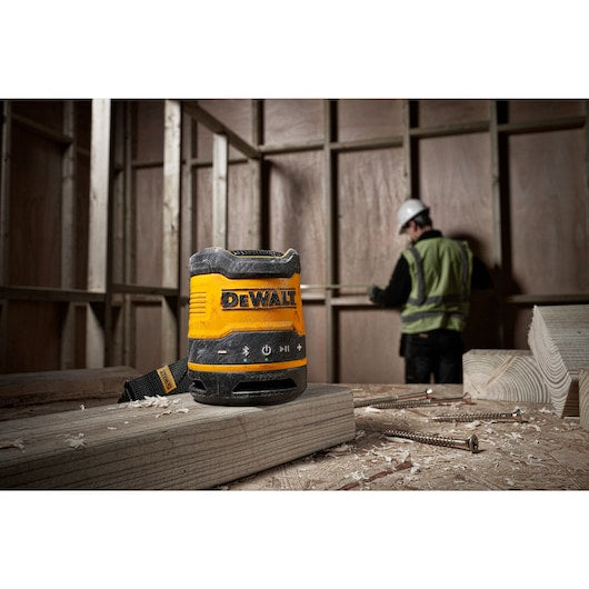Dewalt (DCR009-XJ) Rechargeable USB-C Compact Bluetooth® Speaker