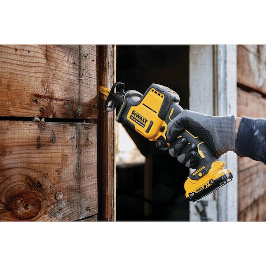 Dewalt (DCS312D2-QW) 12V XR® Brushless Compact Reciprocating Saw - 2 x 2Ah