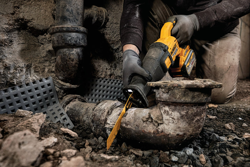 Dewalt (DCS389NT-XJ) 54V XR FLEXVOLT Reciprocating Saw (tool only)