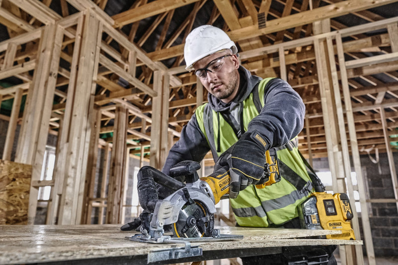 Dewalt (DCS571NT-XJ) 18V XR Brushless 115mm Compact Circular Saw (tool only)