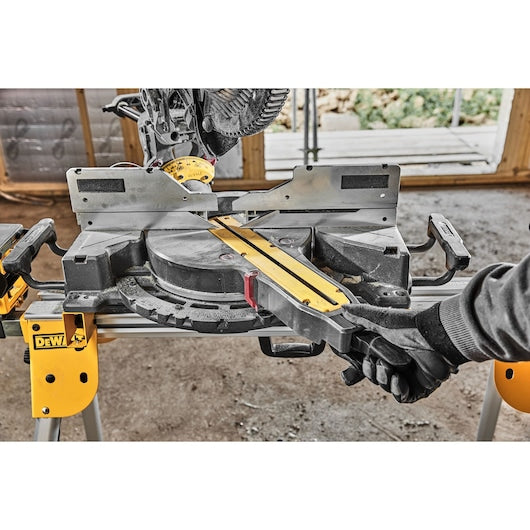 Serra de esquadria Dewalt (DCS781N-XJ) 54V XR FLEXVOLT® de 305 mm - Somente a ferramenta