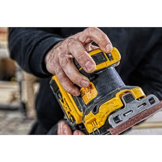 Lixadeira de 1/4 de folha Dewalt (DCW200N-XJ) 18V XR® sem escova - Somente a ferramenta