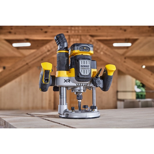 Tupia de imersão Dewalt (DCW620H2-QW) 18V XR® sem escovas de 70 mm (1/2") - 2 baterias POWERSTACK de 5 Ah