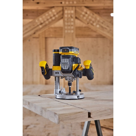 Tupia de imersão Dewalt (DCW620H2-QW) 18V XR® sem escovas de 70 mm (1/2") - 2 baterias POWERSTACK de 5 Ah