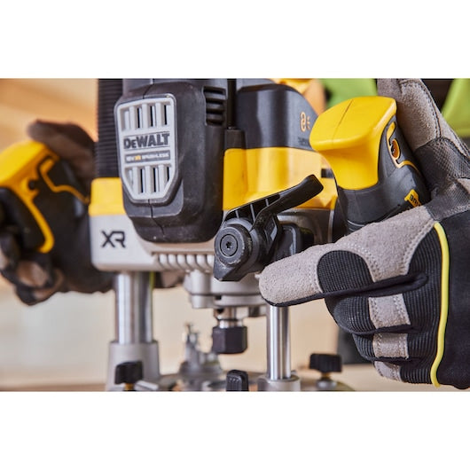Tupia de imersão Dewalt (DCW620H2-QW) 18V XR® sem escovas de 70 mm (1/2") - 2 baterias POWERSTACK de 5 Ah