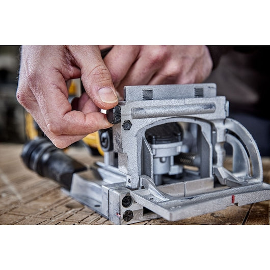 Fresadora de encaixe sem fio Dewalt (DCW682N-XJ) 18V XR® - Somente a ferramenta