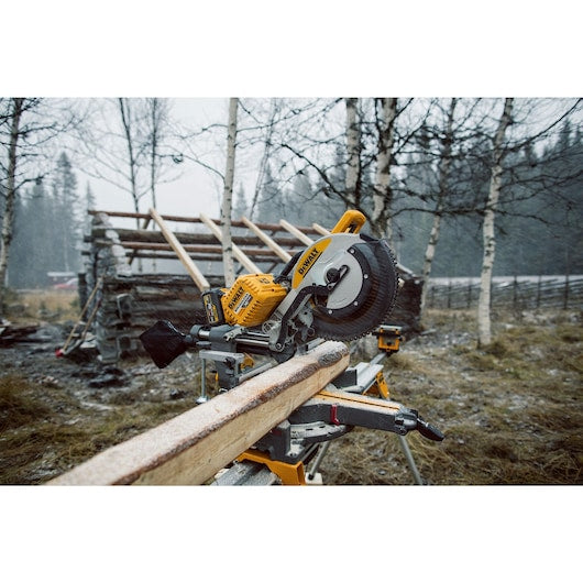 Serra de esquadria Dewalt (DHS780N-XJ) 2 x 54V XR FLEXVOLT 305mm - Unidade sem bateria