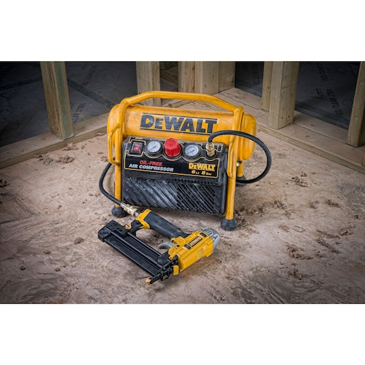 Compressor portátil Dewalt (DPC6MRC-QS) 6L 1.5HP