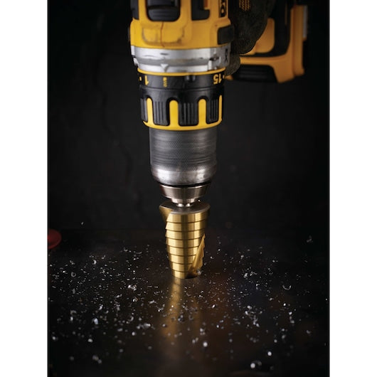Broca escalonada hexagonal de titânio Dewalt (DT5031-QZ) EXTREME® de 0 a 34 mm para metal