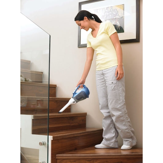 Aspiradora Dustbuster® de 7,2 V con acción ciclónica Black&Decker (DV7210N-QW)