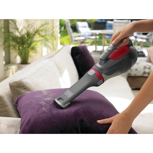 Aspirador de pó Black&Decker (DV9610N-QW) Dustbuster® de 9,6 V com ação ciclônica.