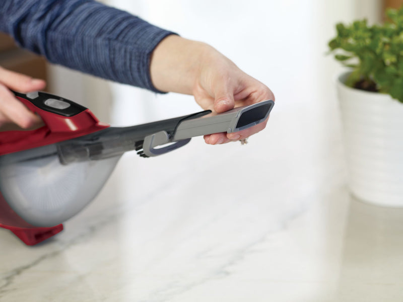 Aspirador portátil Black&amp;Decker (DVA315J-QW) GEN 9.5 com acessórios. Alimentação de 10,8 V e bateria de lítio de 1,5 Ah.