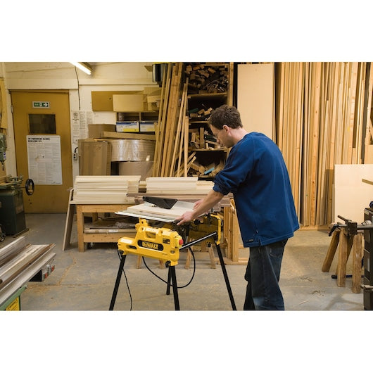 Serra de esquadria de mesa Dewalt (DW743N-QS) 2000W 250mm