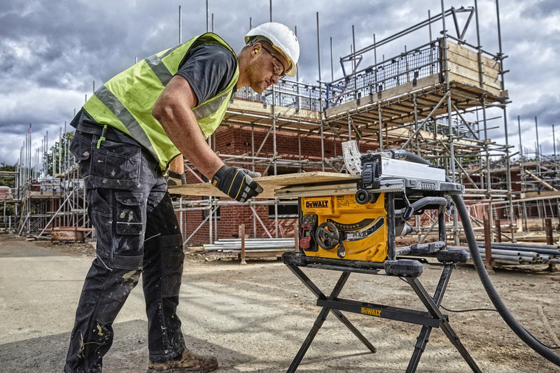 Dewalt (DWE7485-QS) 1850W 210mm Compact Table Saw