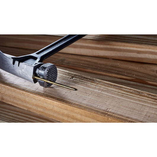Martelo de garra fresada Dewalt (DWHT51005-0) de 624 g