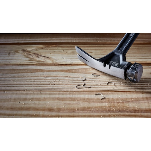 Martelo Dewalt (DWHT51006-0) Rip Claw Smooth de 624g