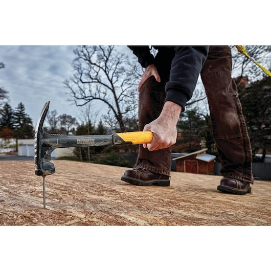 Martelo de aço de uma peça Dewalt (DWHT51138-0) de 567 g