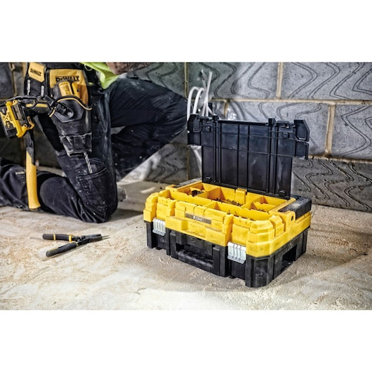 Tampo organizador Dewalt (DWST1-70704) TSTAK I com espuma pré-cortada.