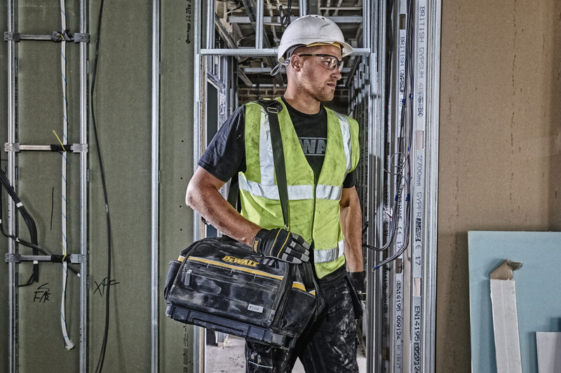 Bolsa de ferramentas macia Dewalt (DWST82991-1) T STAK