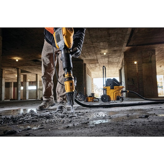 Aspirador de pó Dewalt (DWV902M-QS) 1400W 38L (Classe M), para uso a seco e úmido