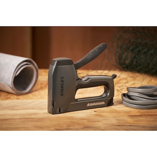 Grampeador e pregador de pregos Stanley (0-TR250) para serviço pesado em alumínio