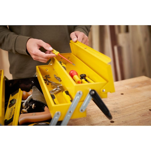 Stanley (1-94-738) Caixa de Ferramentas Metálica Cantilever de 18 polegadas